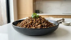 外食みたいに細かいタコスミートを家で—牛ひき肉は「混ぜずに押す」がコツ